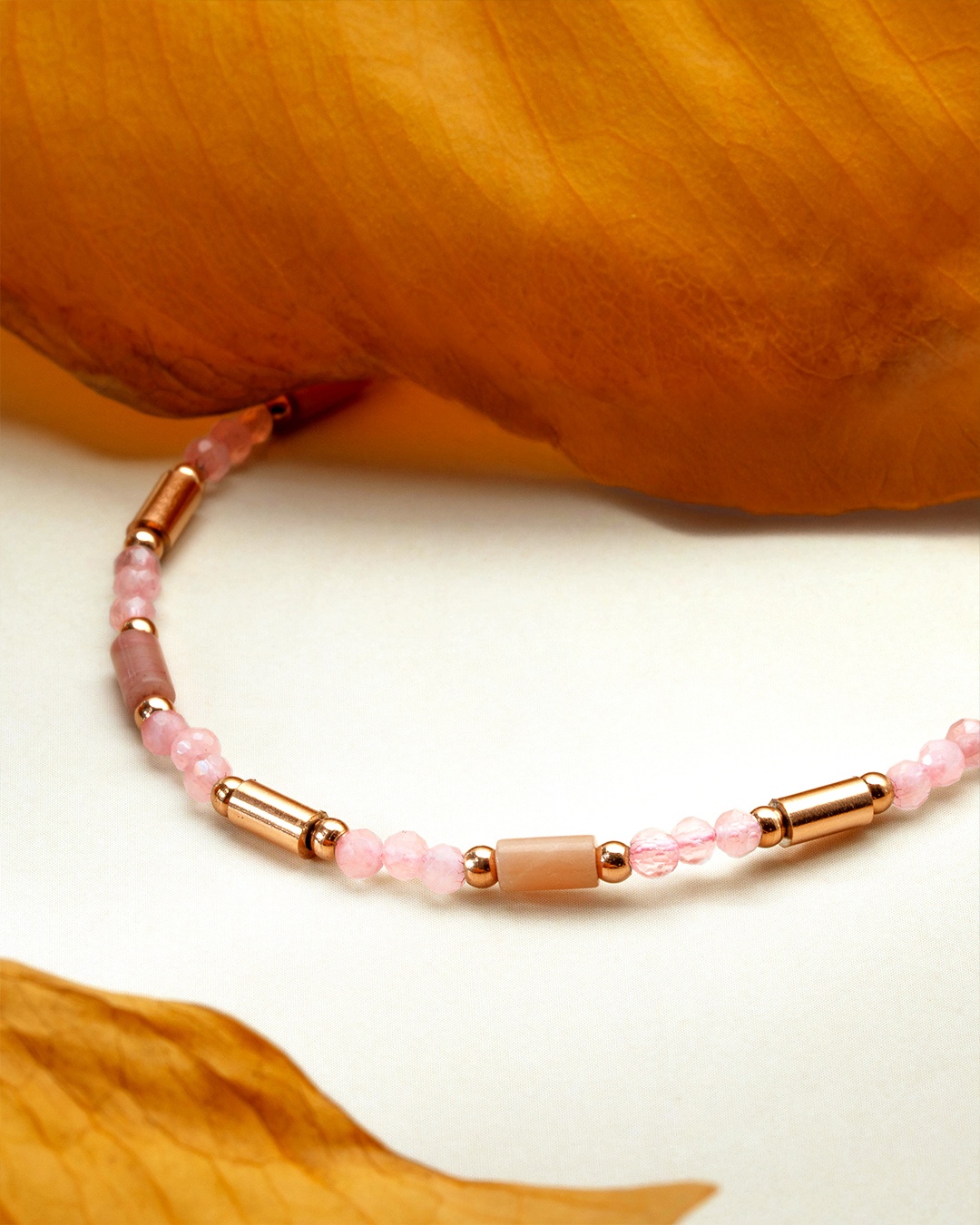 Packshot Bracelet Quart rose et Rhodonite Aresina
