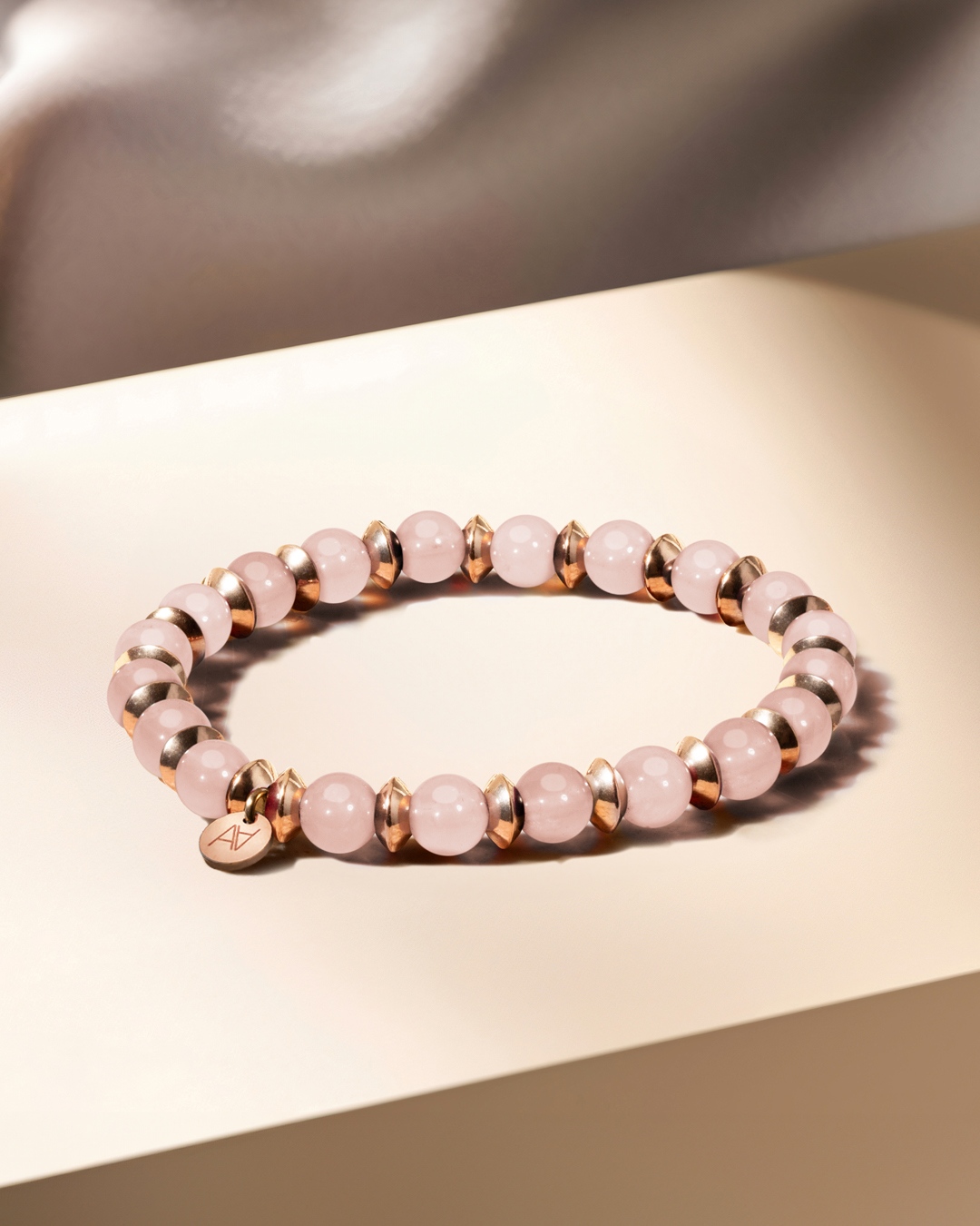 Packshot Bracelet Quartz Rose Comisso